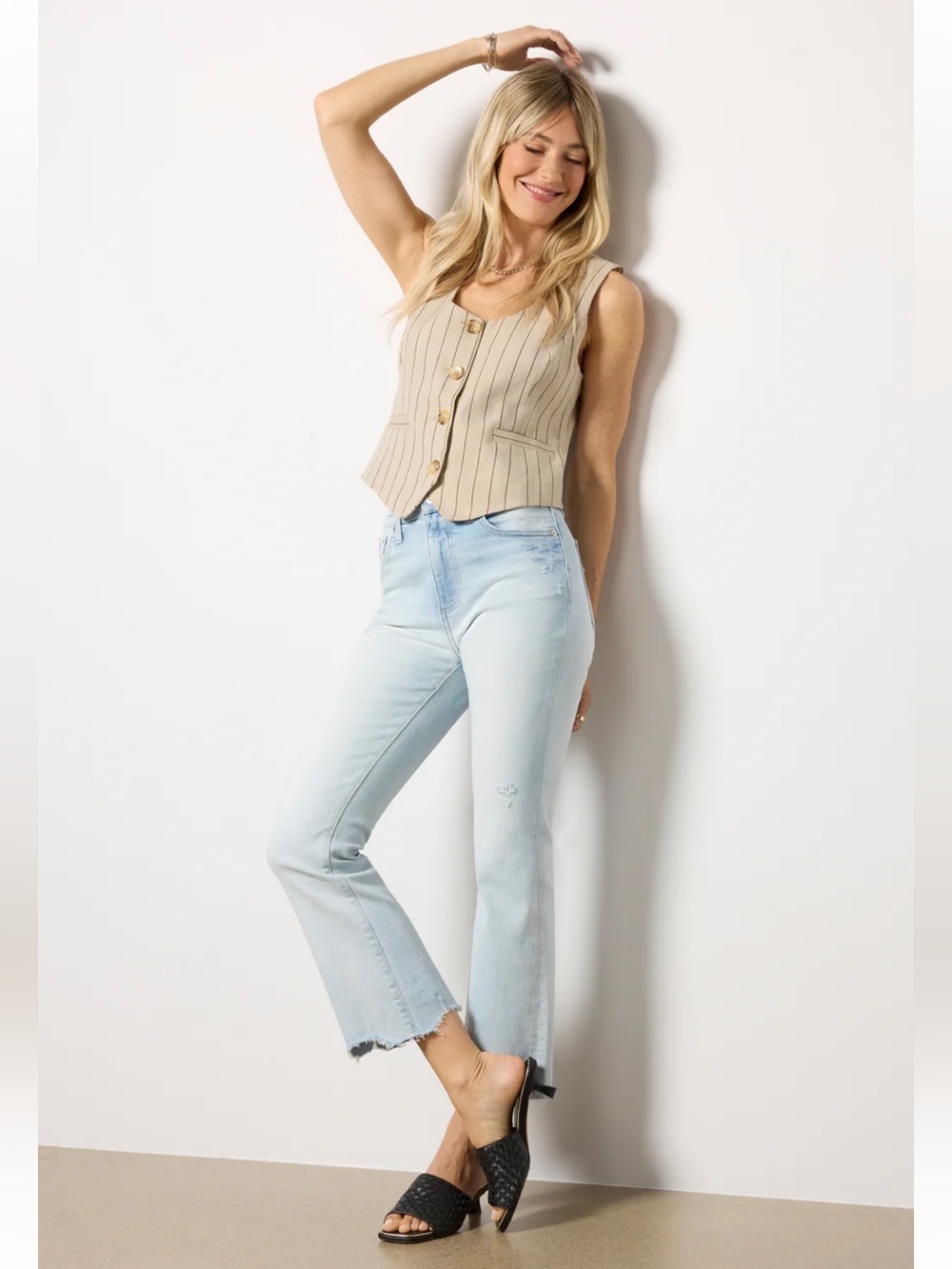PISTOLA Lennon Light Wash Bootcut Jeans w/ Frayed Raw Ankle Length Hem | Size 28